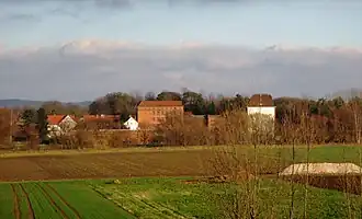 Blick auf Bierbaumsmühle vom Ortsrand von Klein Heere