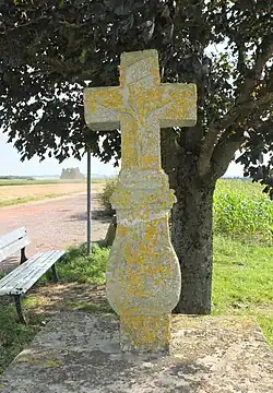 Helenenkreuz nahe Ortsteil Bilzingen