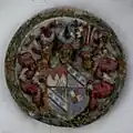 Bischofswappen im Deckengewölbe des Chorraums der Stadtpfarrkirche von Aub