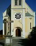 Eingang mit Kreuz