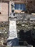 Statue zum Gedenken an die Opfer der beiden Weltkriege