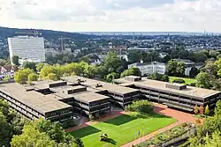 Neubau des Bundes­kanzleramts von 1976, bis 1999 Sitz und 1999–2001 zweiter Dienstsitz des Bundeskanzleramts