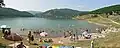 Strand und See im Sommer