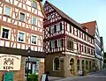 Fachwerkhäuser gegenüber dem Rathaus