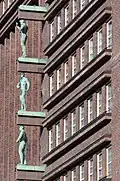 Teil der „Tänzerriege“ am Holstenwall