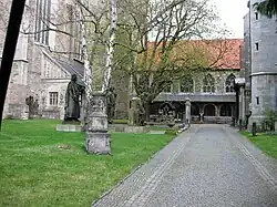 Teil des ehemaligen Klosters (beherbergt seit 1902 einen Teil des Landesmuseums)