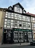 Wohn- und Geschäftshaus