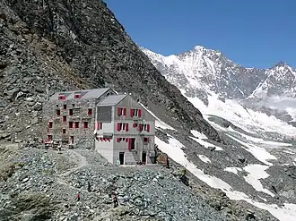 Britanniahütte auf 3030&nbsp;m&nbsp;ü.&nbsp;M.