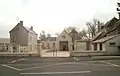 Kirche Saint-Pierre und Rathaus (mairie)
