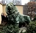 Bronzelöwe in München, Nymphenburger Straße