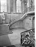 Treppenhaus mit Figur des Mars und der Venus, geschaffen von Friedrich Christian Glume.