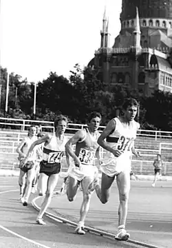 Jörg Peter (Zweiter von rechts) erreichte Platz&nbsp;zwölf Das Foto zeigt ihn im Heinz-Steyer-Stadion in Dresden