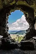 Burgruine Hardegg, Wanddurchbruch mit Blick Richtung St. Veit
