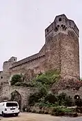 Innere Schildmauer mit Bergfried
