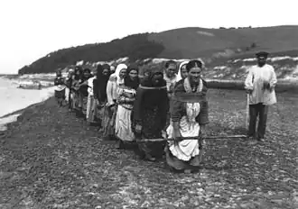Burlak-Frauen beim Treideln an der Wolga