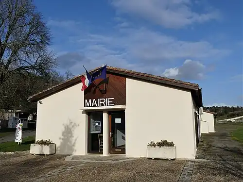 Rathaus (Mairie) im Jahr 2020