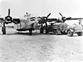 Consolidated C-109 beim Entladen
