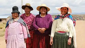 Frauen in Nazacara