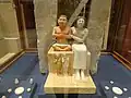 Zwerg Seneb mit seiner Frau (2400–2500 v. Chr.)
