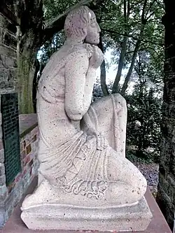 Trauernde auf dem Friedhof in Wiesbaden-Medenbach (1923)