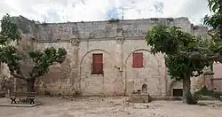 Ruine der alten Kirche St.-Étienne