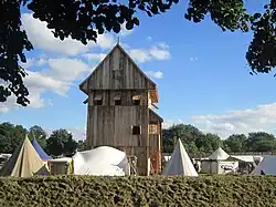 Burgturm des Castrum Vechtense am Tag der Einweihung (28. September 2013)