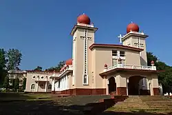 Ein Bild der Fatima-Kathedrale, der Mutterkirche der römisch-katholischen Diözese von Belgaum, Indien.