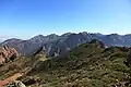 Monte Corona (Mitte) vom Capu a u Ceppu
