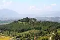 Blick auf das Dorf Changu Narayan mit dem gleichnamigen Tempel am westlichen Ende des Ortes