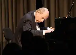 22. Februar: Charles Kálmán (2014)