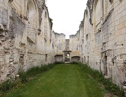 Innenraum der Kirchenruine