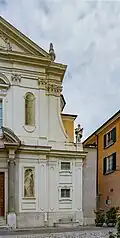 Rechte Fassade