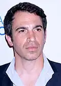 Chris Messina und Ariana DeBose spielen Gordon Barrett und Dr. Kira Foster