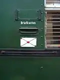 Einwurfschlitz an einem 1933 gebauten Bahnpostwagen