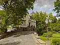 Treppenaufgang zum Wohngebäude (2017)