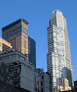 Carnegie Hall Tower links, daneben das CitySpire Center