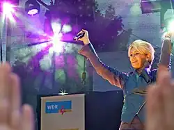 Claudia Jung live beim CSD Köln (2012)