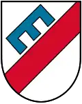 schräggelegt mit drei Lätzen
