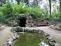Grotte und „Quelle“