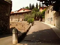 Via Castello