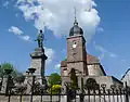 Kirche Saint-Jean-Baptiste und Gefallenendenkmal