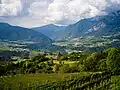 Links Comano Terme, rechts Stenico (mit der Burg)