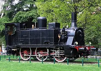 Lokomotive 851.186 als Denkmal in Como