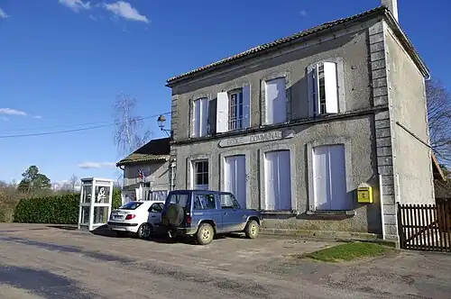 Das Bürgermeisteramt von Connezac im Weiler Maine Rousset