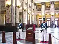„Salón de los Pasos Perdidos“ mit der dort ausgestellten ersten Landesverfassung
