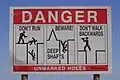 Warnschild in Coober Pedy
