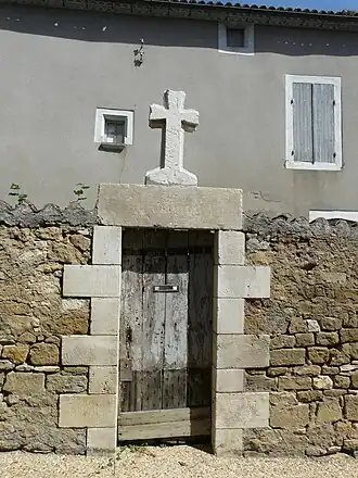 Eingang zum Pfarrhaus
