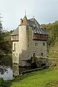 Wohnturm in Crupet, Assesse, Belgien