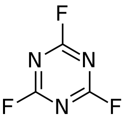 Strukturformel von Cyanurfluorid
