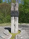 Gedenkstein am westlichen Ende der Brücke